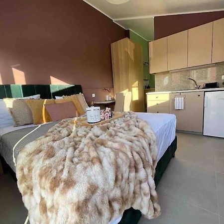 פלטניאס Katie'S Luxury Place מראה חיצוני תמונה
